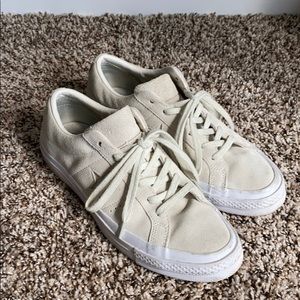 Converse Beige Suede Women’s size 8